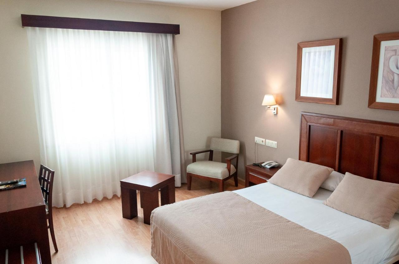Arva Santiago Leon Hotel Exterior photo